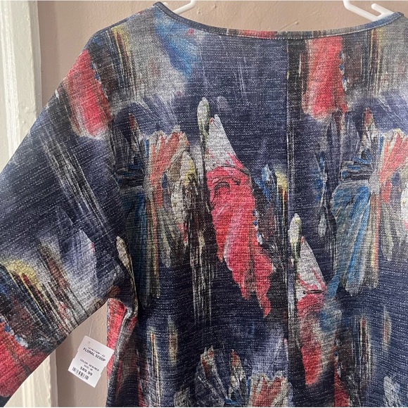 🏷️ 🆕 🎉 nwt! • multicolor abstract metallic knit floral scoop neck top - Picture 15 of 17